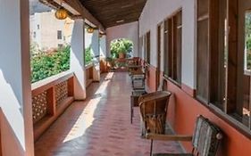 Hotel y Restaurant Embajadoras